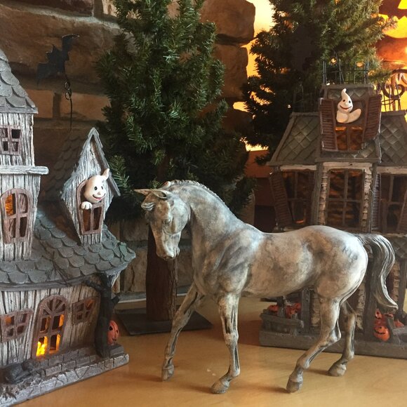 RARE/MINT Breyer Retired Limited Edition Halloween Horse Series: 2004 “Cryptic” - Picture 11 of 16